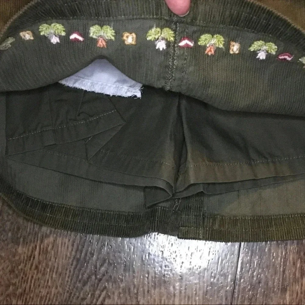 Gymboree Dark Green Corduroy Floral Embroidered Skort Girl’s Size 6 NWT